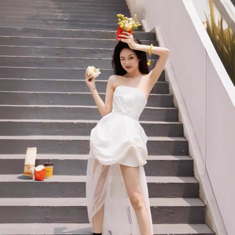 Photography Lighting - French White Strapless Morning Gown, Light