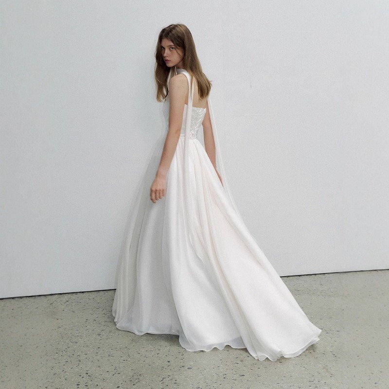 Minimally Designed Strapless W - Photography Natural Lighting Basics 评论和价格