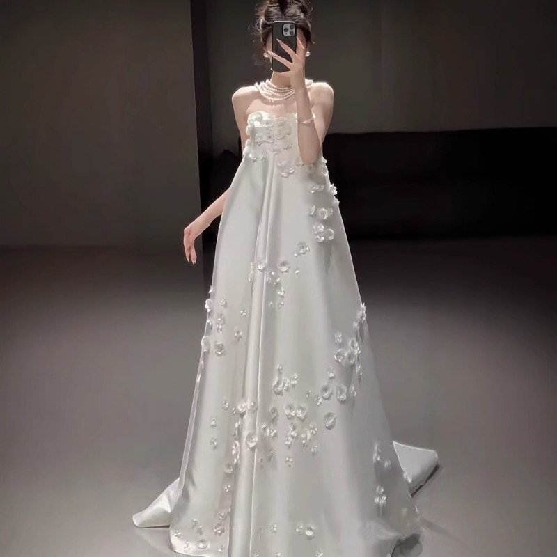 French Strapless Satin Wedding - Photography Natural Lighting Basics 评论和价格