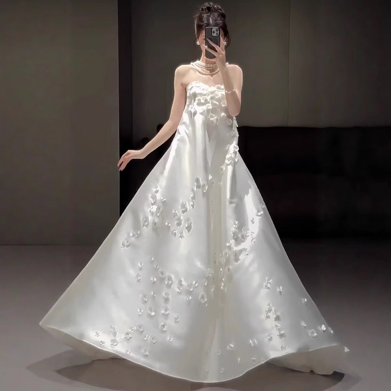 French Strapless Satin Wedding - Photography Natural Lighting Basics 评论和价格