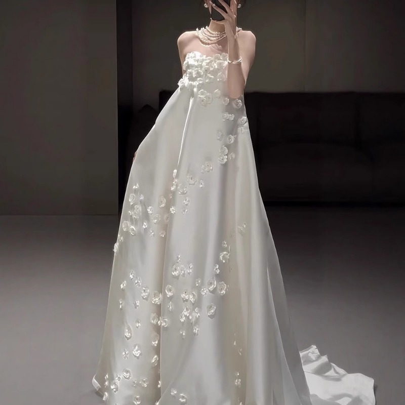 French Strapless Satin Wedding - Photography Natural Lighting Basics 评论和价格